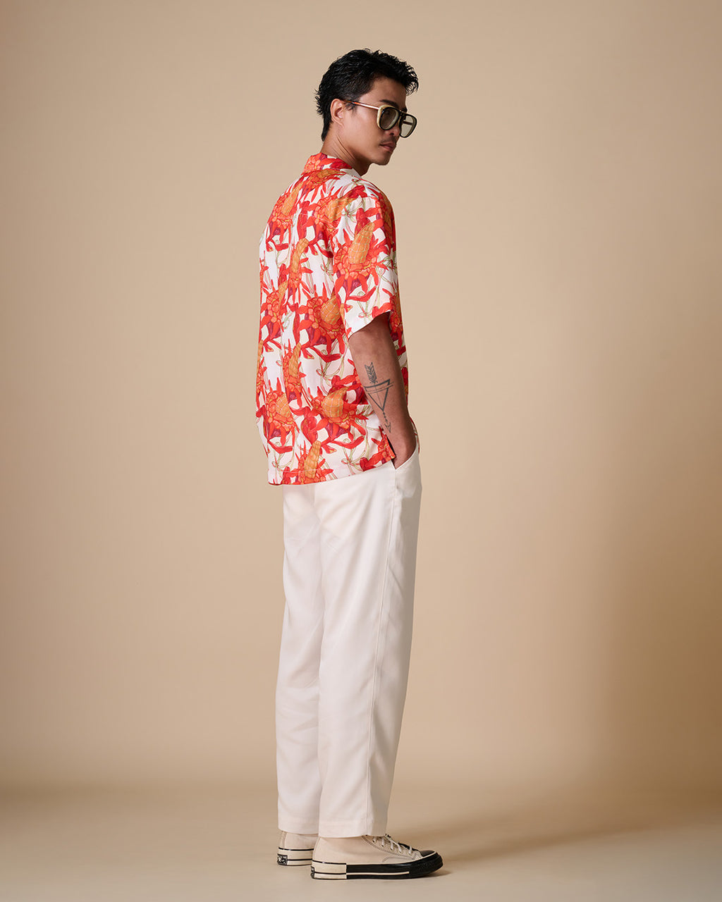 เสื้อฮาวายลายพิเศษ