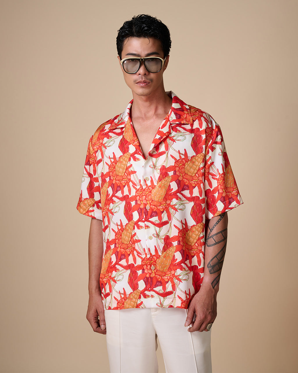 เสื้อฮาวายลายพิเศษ