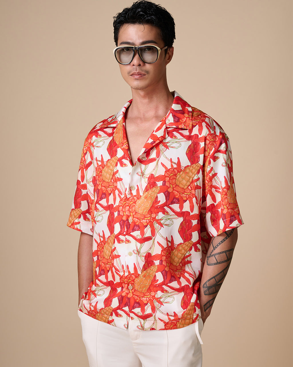 เสื้อฮาวายลายพิเศษ
