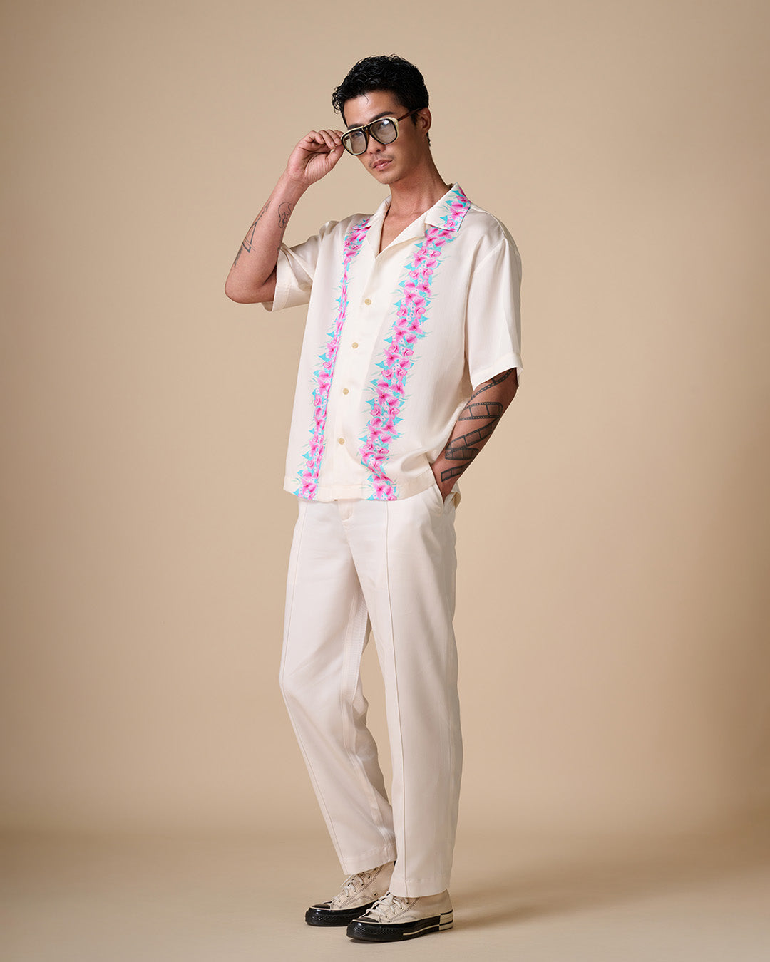 เสื้อฮาวายลายดอกมาลัยสีชมพู