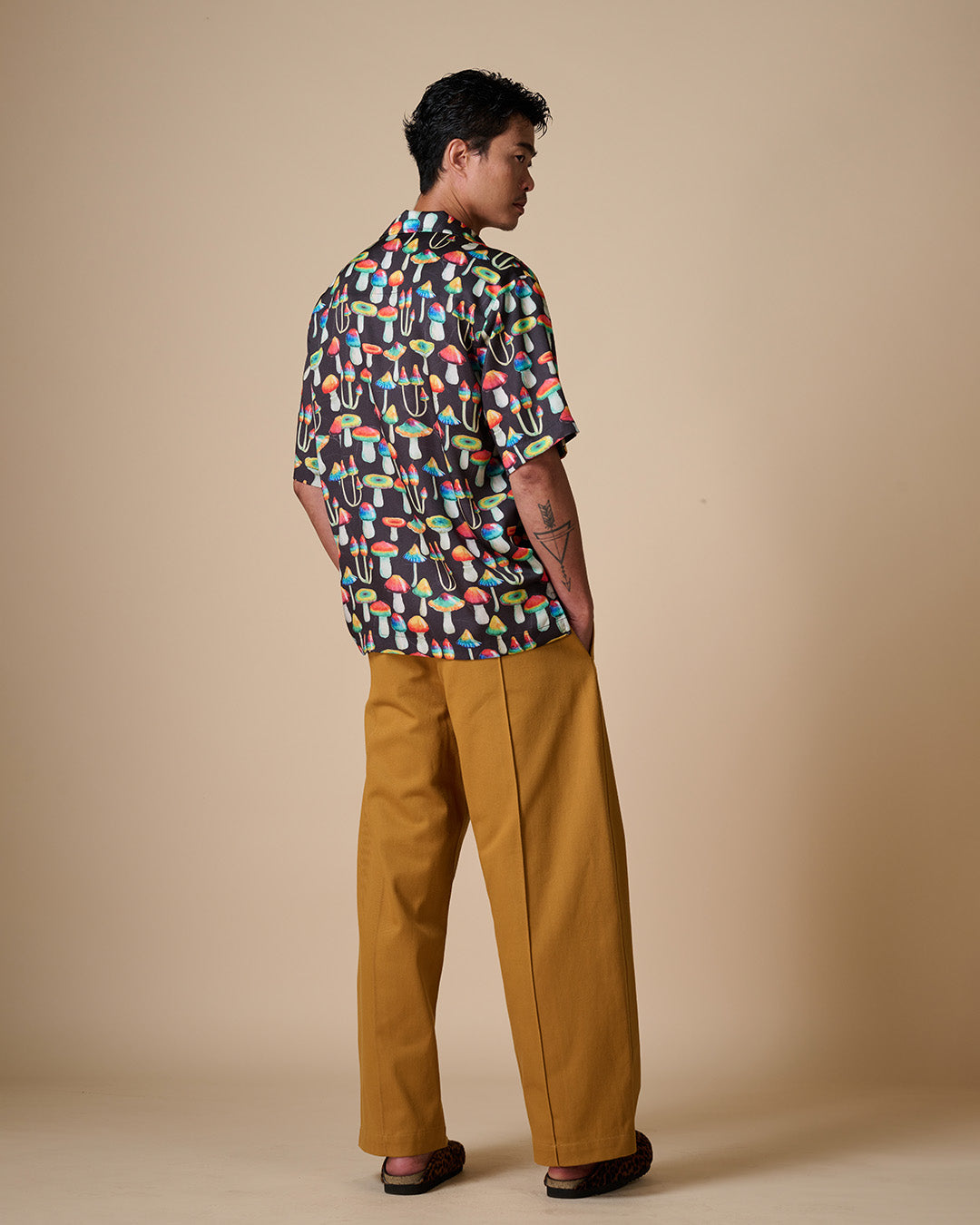 MAGIC MUSHROOMS Hawaiian Shirt