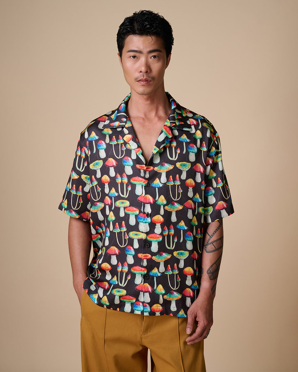 MAGIC MUSHROOMS Hawaiian Shirt