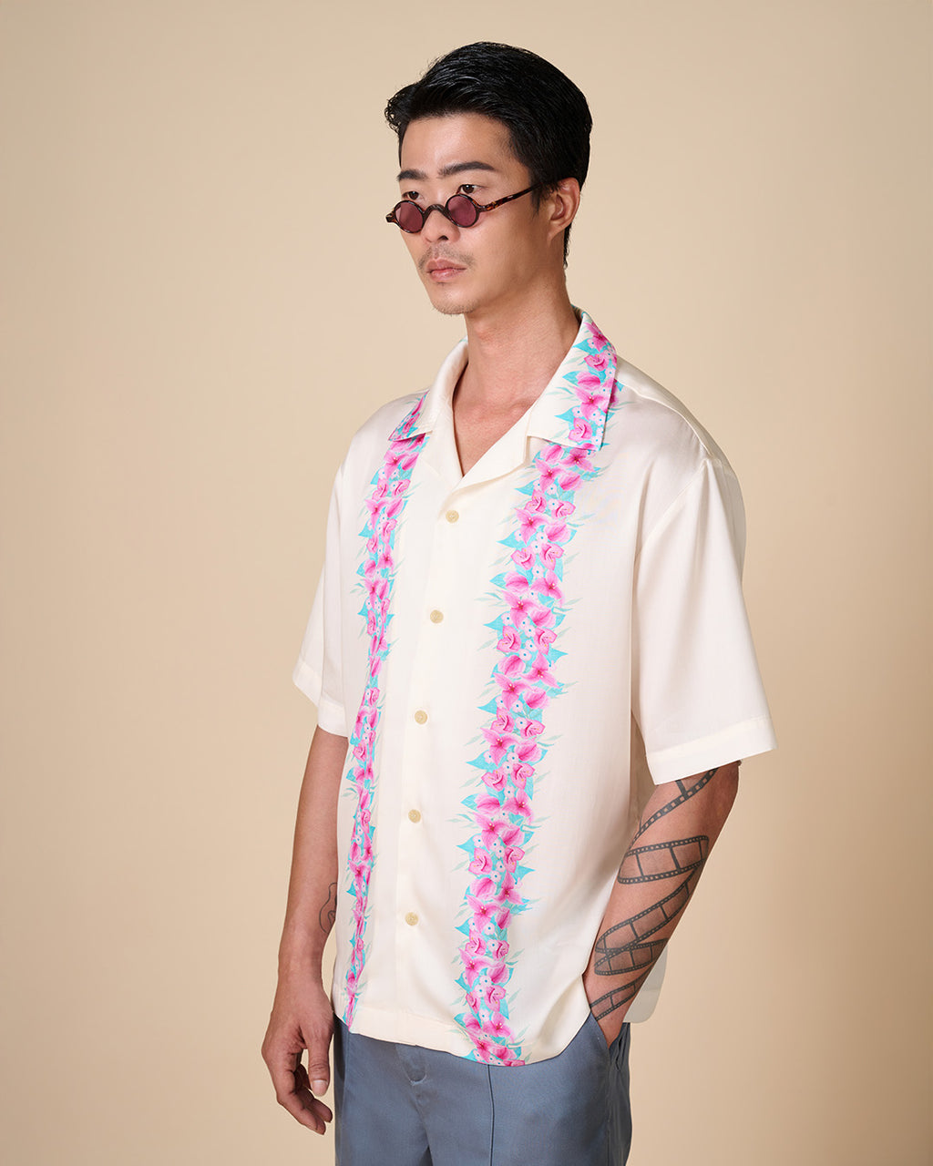เสื้อฮาวายลายดอกมาลัยสีชมพู