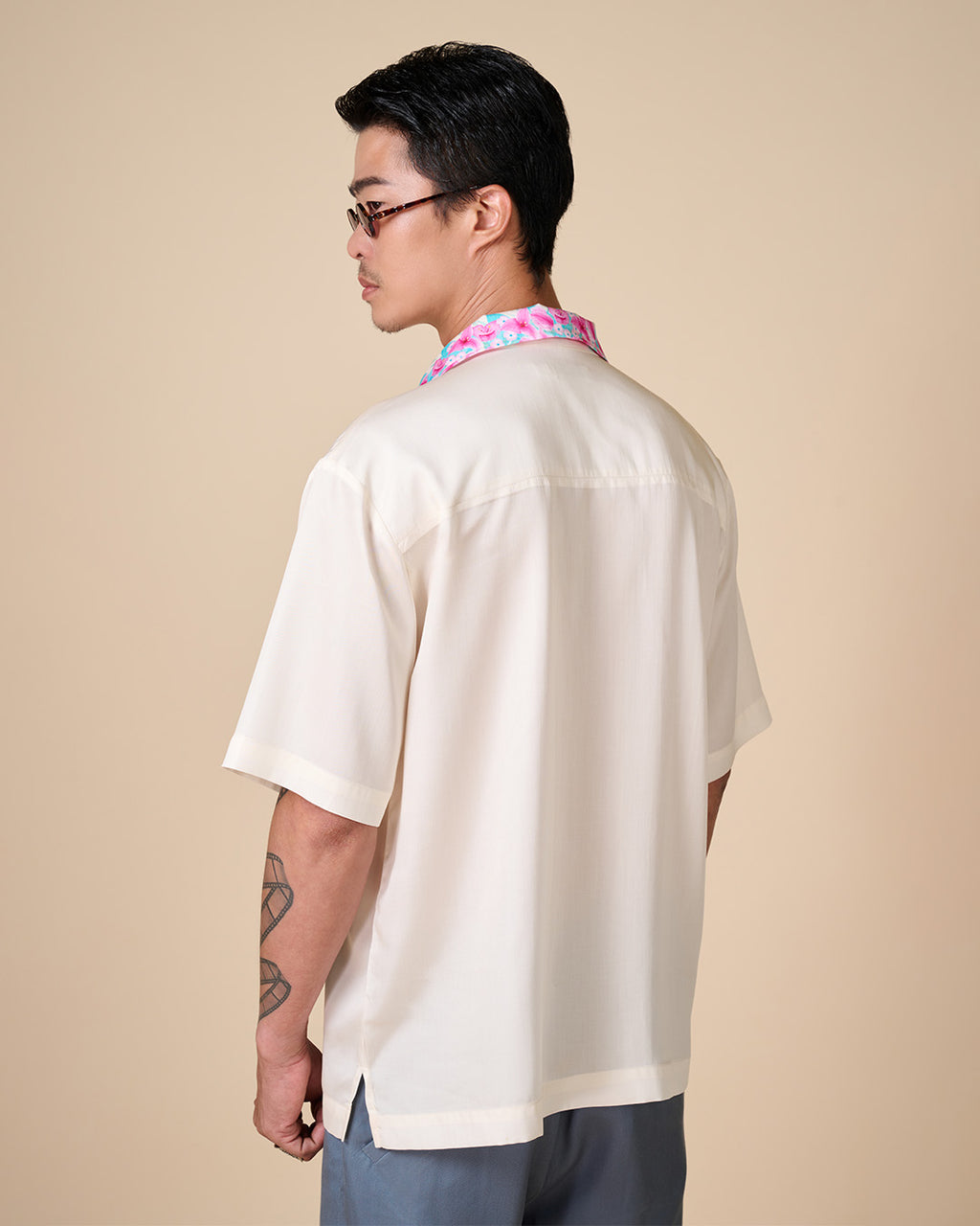 เสื้อฮาวายลายดอกมาลัยสีชมพู